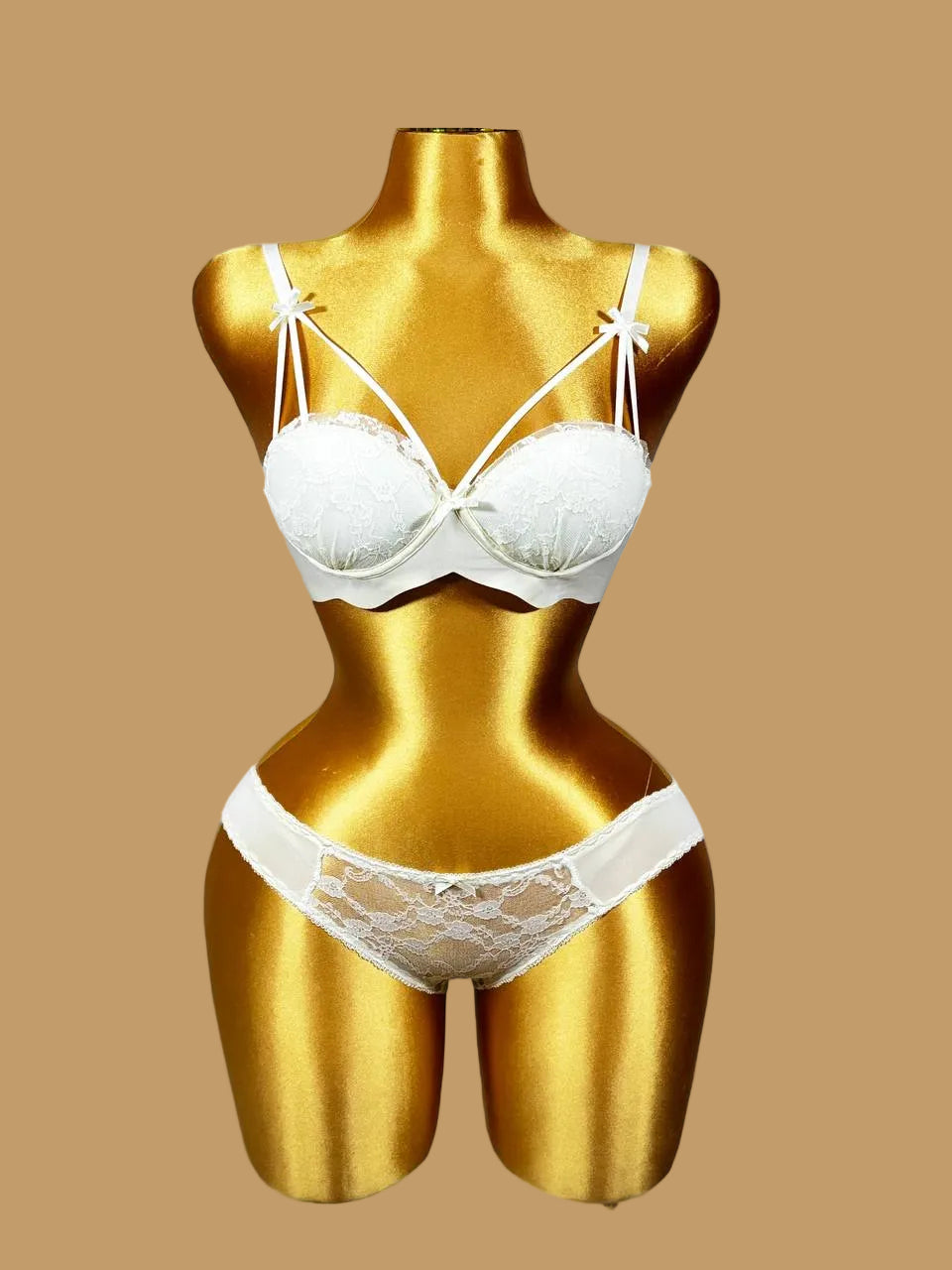 Maison de Lace Set
