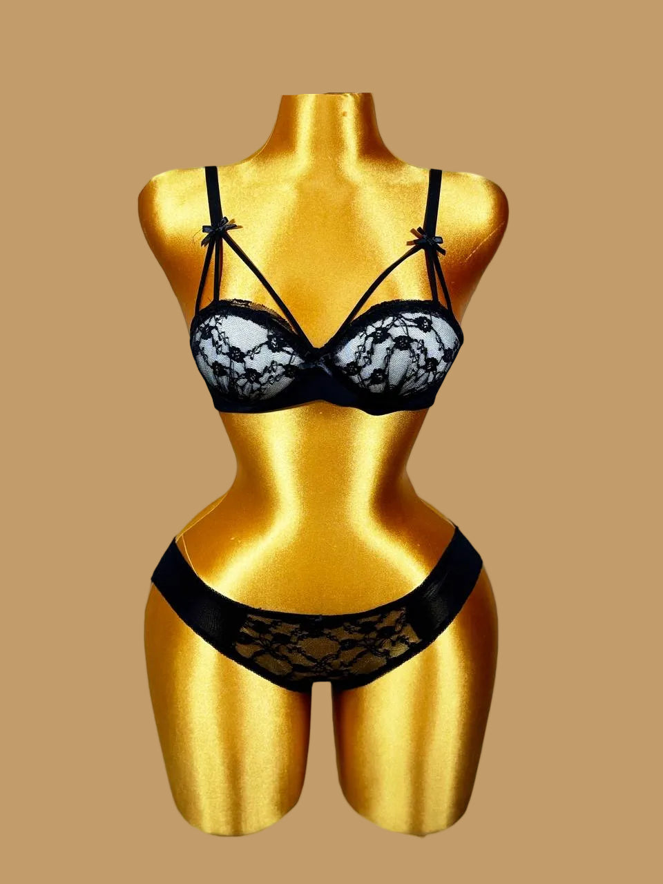 Maison de Lace Set