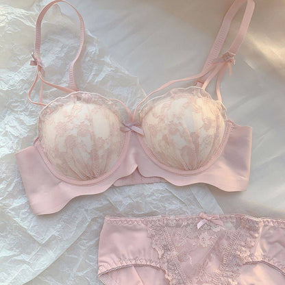 Maison de Lace Set