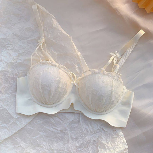 Maison de Lace Set