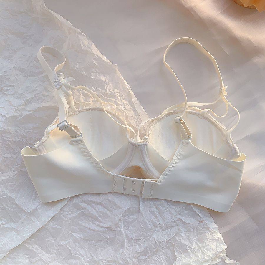 Maison de Lace Set